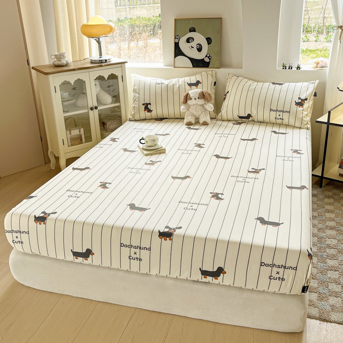 91家纺网 家纺一手货源 找家纺 鑫钰 2025新款纯棉老粗布单床笠-卡通系列 腊肠狗