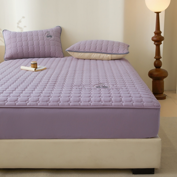 91家纺网 家纺一手货源 找家纺 鑫钰2025新款刺绣加厚夹棉床笠--小天鹅 小天鹅-优雅紫