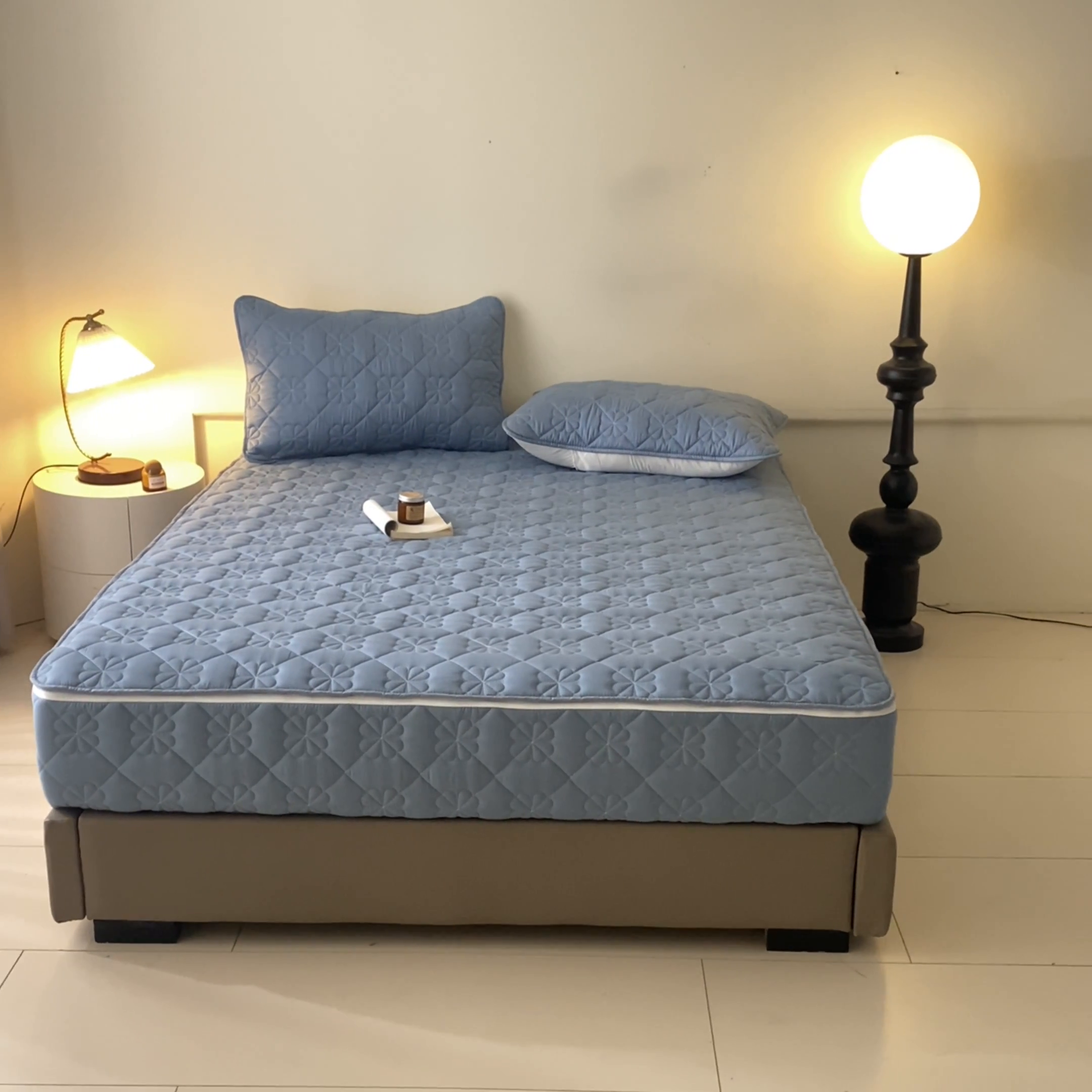 91家纺网 家纺一手货源 找家纺 鑫钰2025新款纯棉全棉六面全包床笠 桃花-全包床笠-湖蓝