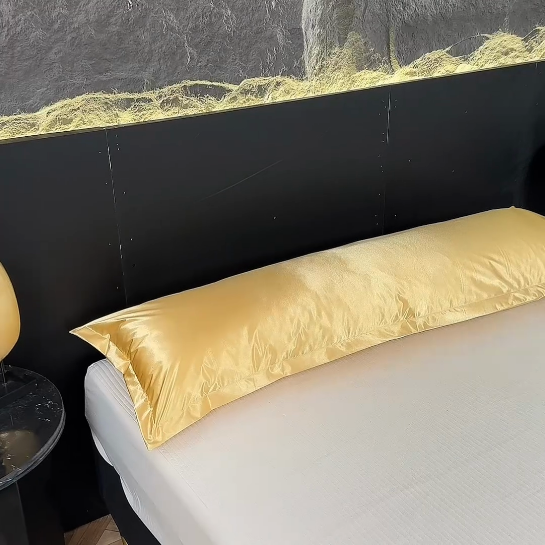 91家纺网 家纺一手货源 找家纺 梦舒羽2025新款防水冰丝纯色双人枕套情侣1.8m枕芯套内胆套 防水冰丝双人枕套-金驼色