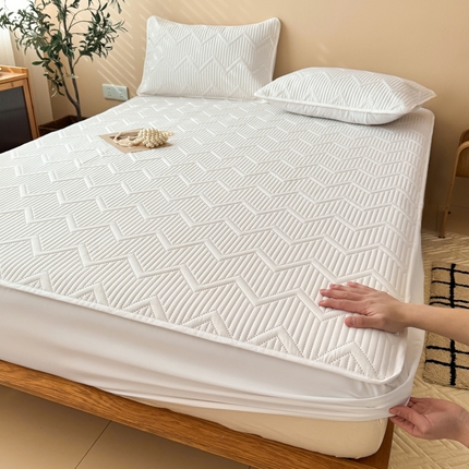 91家纺网 家纺一手货源 找家纺 曼陀罗 2025新款水洗原棉大豆夹棉防水床笠 水波纹-本白色