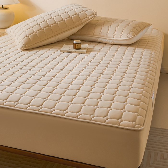 91家纺网 家纺一手货源 找家纺 鑫钰2025新款防水加厚夹棉原棉床笠防滑隔脏床垫套保护罩 简格-香槟驼