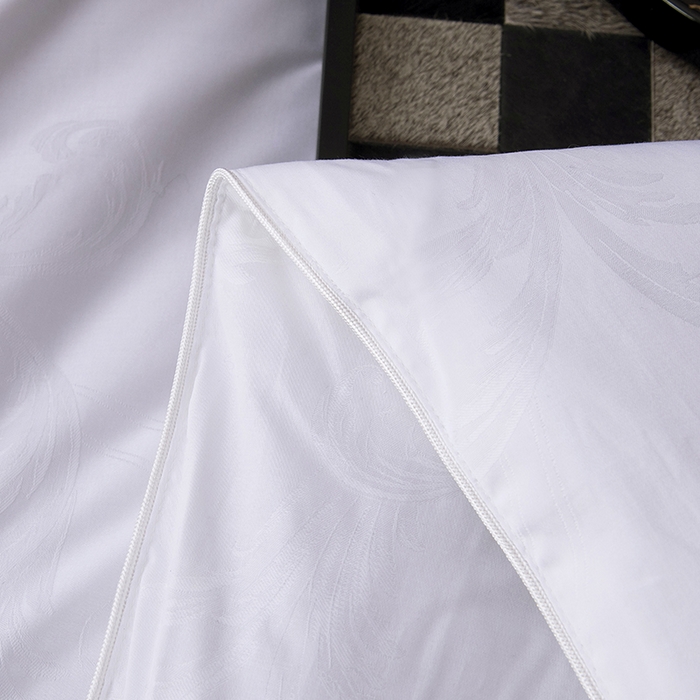 91家纺网 家纺一手货源 找家纺 鑫田家纺 2025新款60s纯棉提花婚庆蚕丝被桑蚕丝长丝春秋被子母被冬被礼品被夏被 白