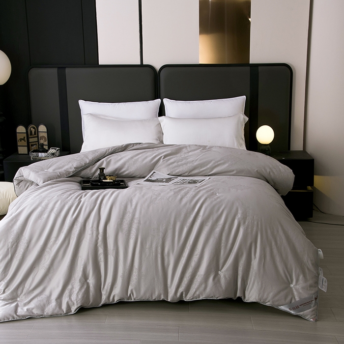 91家纺网 家纺一手货源 找家纺 鑫田家纺 2025新款60s纯棉提花婚庆蚕丝被桑蚕丝长丝春秋被子母被冬被礼品被夏被 灰