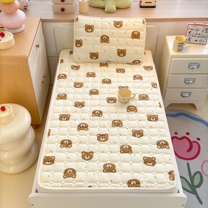 91家纺网 家纺一手货源 找家纺 （总）禧缘家纺（原梦想家）2025新款A类儿童幼儿园学生宿舍绑带款夹棉床单全棉夹棉软垫