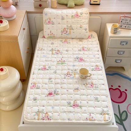 91家纺网 家纺一手货源 找家纺 （总）禧缘家纺（原梦想家）2025新款A类儿童幼儿园学生宿舍绑带款夹棉床单全棉夹棉软垫