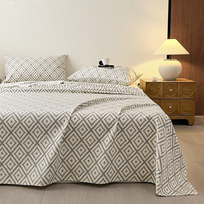 91家纺网 家纺一手货源 找家纺 鑫钰 2025新款老粗布床单床笠系列-格纹系列 菱格灰