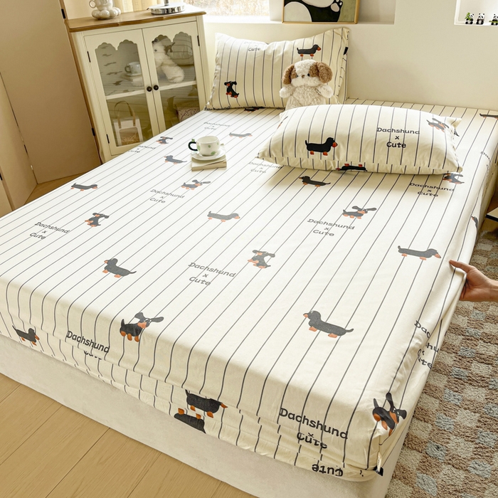 91家纺网 家纺一手货源 找家纺 鑫钰 2025新款纯棉老粗布单床笠-卡通系列 腊肠狗