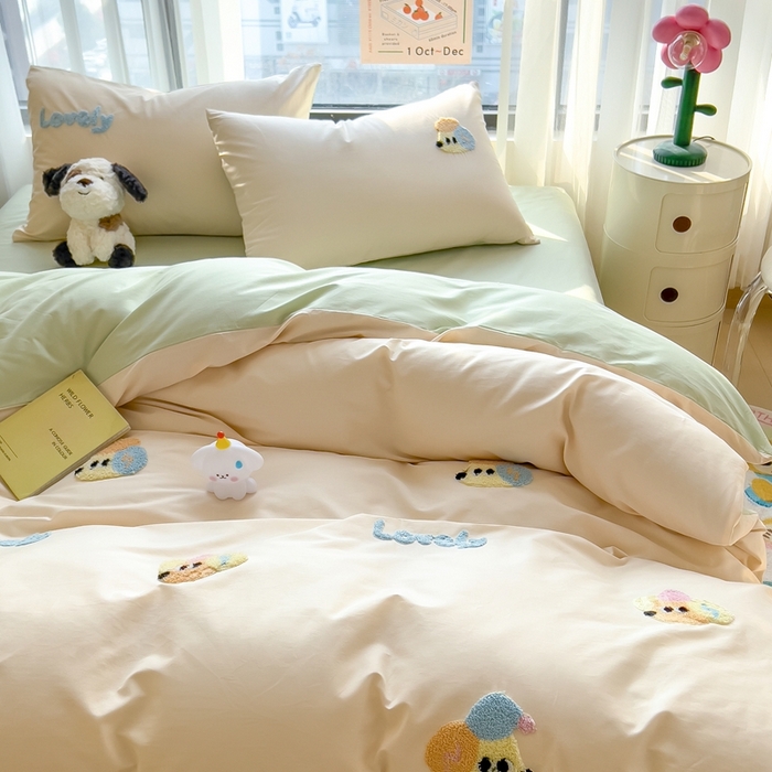 91家纺网 家纺一手货源 找家纺 （总）斯尔顿 2025年新款全棉四件套13372纯棉绣花三件套毛巾绣四件套学生套装NB熊系列