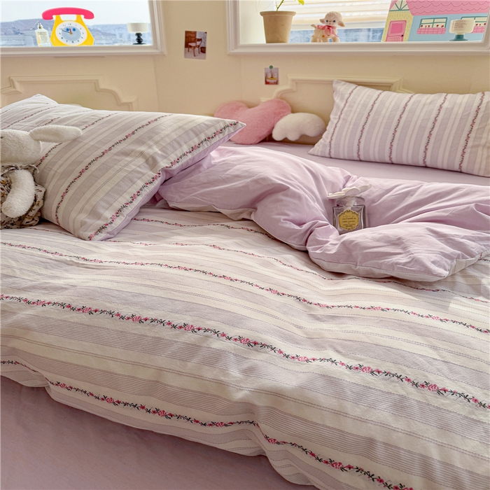 91家纺网 家纺一手货源 找家纺 琪格格纺织 2025新款美式田园色织提花系列四件套 新小花园-紫