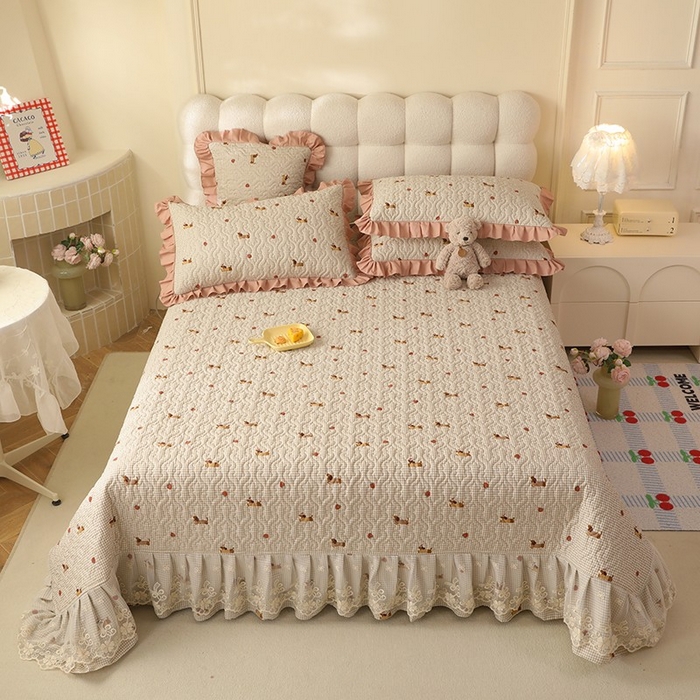 91家纺网 家纺一手货源 找家纺 美达家纺2025新款全棉蕾丝边单床盖 快乐追梦