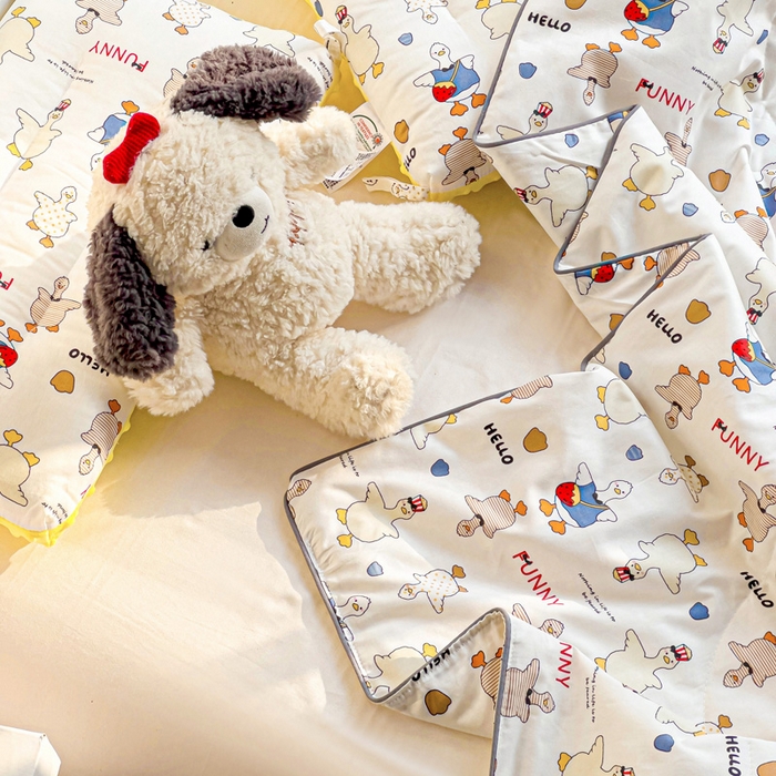 91家纺网 家纺一手货源 找家纺 十九色 2025新款全棉13372ins儿童夏被 你好鸭