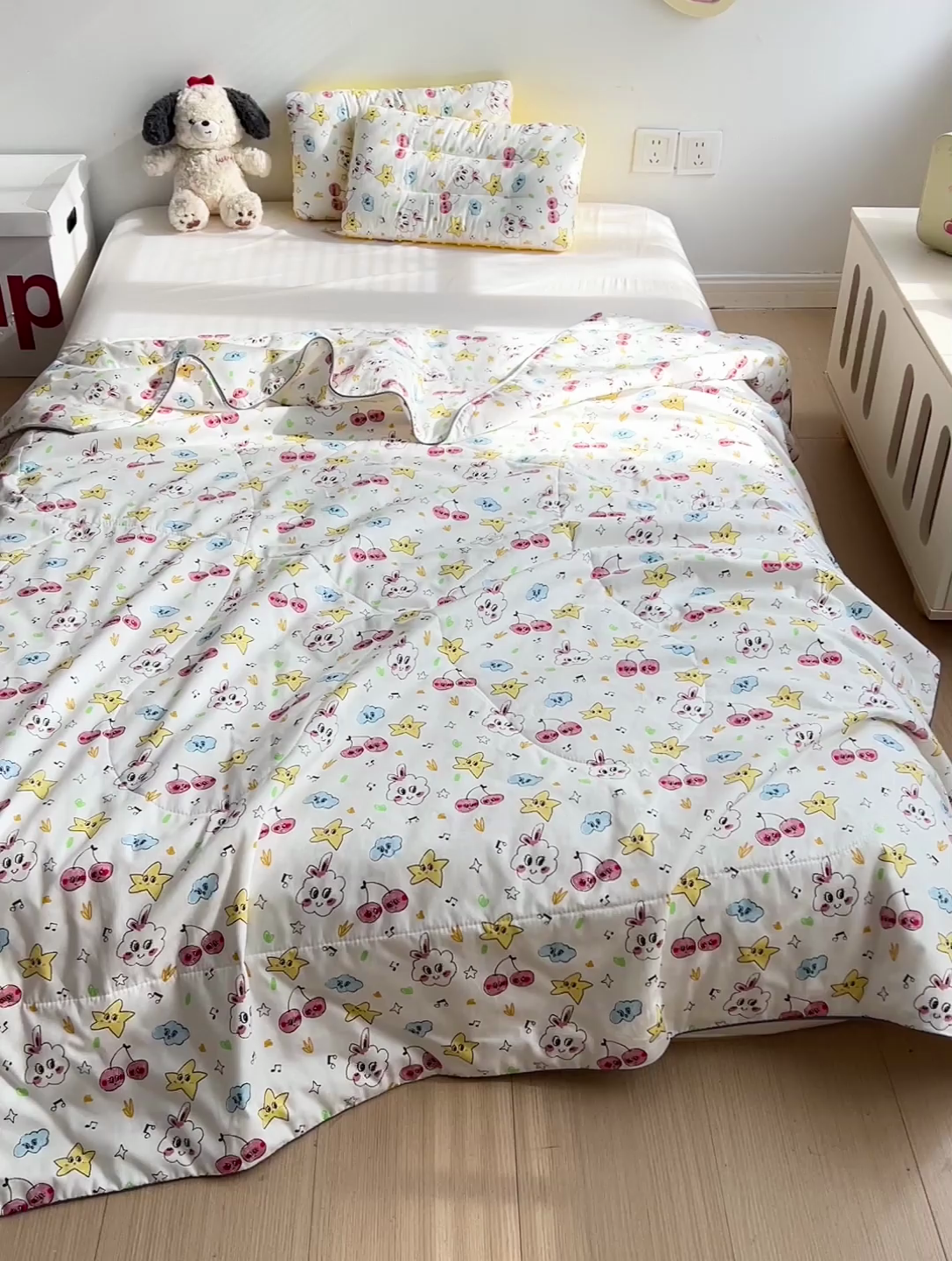 91家纺网 家纺一手货源 找家纺 十九色 2025新款全棉13372ins儿童夏被 小星星