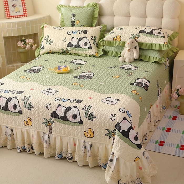 91家纺网 家纺一手货源 找家纺 美达家纺2025新款全棉蕾丝边单床盖 熊猫戏水