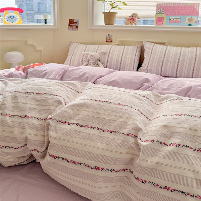 91家纺网 家纺一手货源 找家纺 琪格格纺织 2025新款美式田园色织提花系列四件套 新小花园-紫