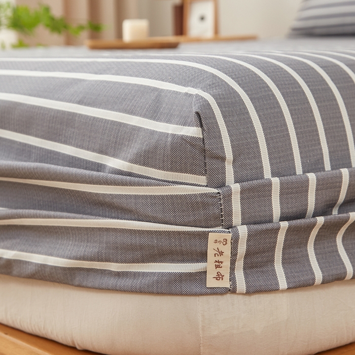 91家纺网 家纺一手货源 找家纺 慕梵家居 2025新款全棉老粗布床笠系列 全棉老粗布-宽条灰