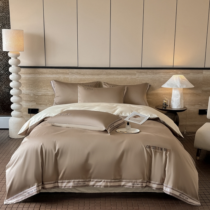 91家纺网 家纺一手货源 找家纺 瑞驰家纺 2025新款长绒棉绣花莱桉系列四件套 莱桉-驼褐