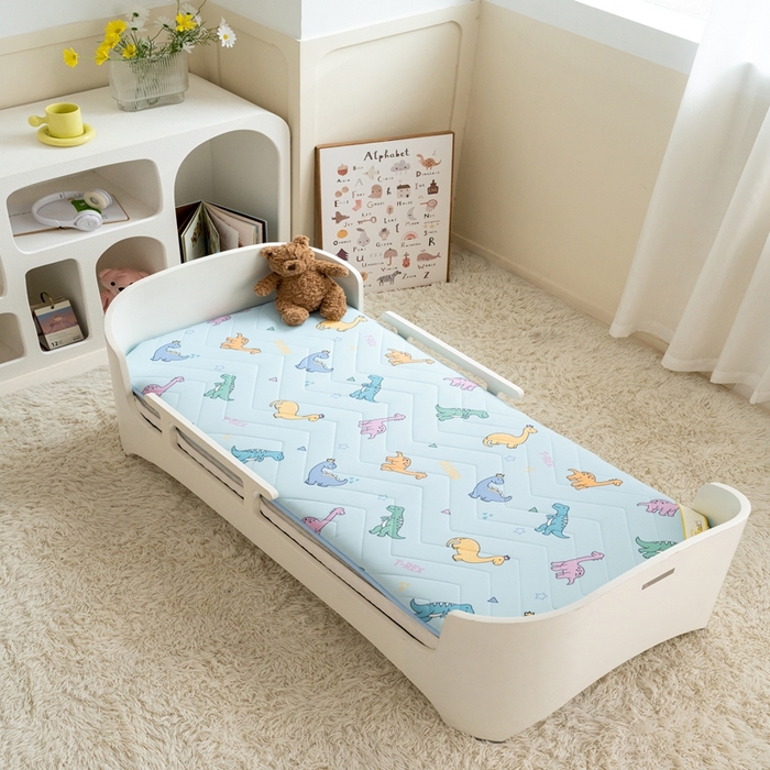 91家纺网 家纺一手货源 找家纺 嗨生活2025新款加厚A类针织面料乳胶床垫幼儿园儿童床垫 皇冠恐龙