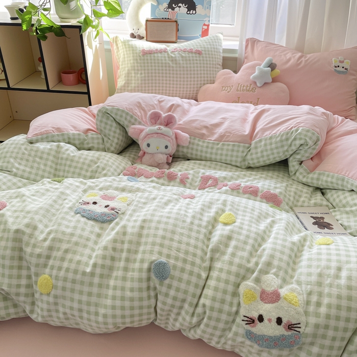 91家纺网 家纺一手货源 找家纺 雨帆家纺 2025新款水洗棉毛巾绣四件套 波点猫绿格