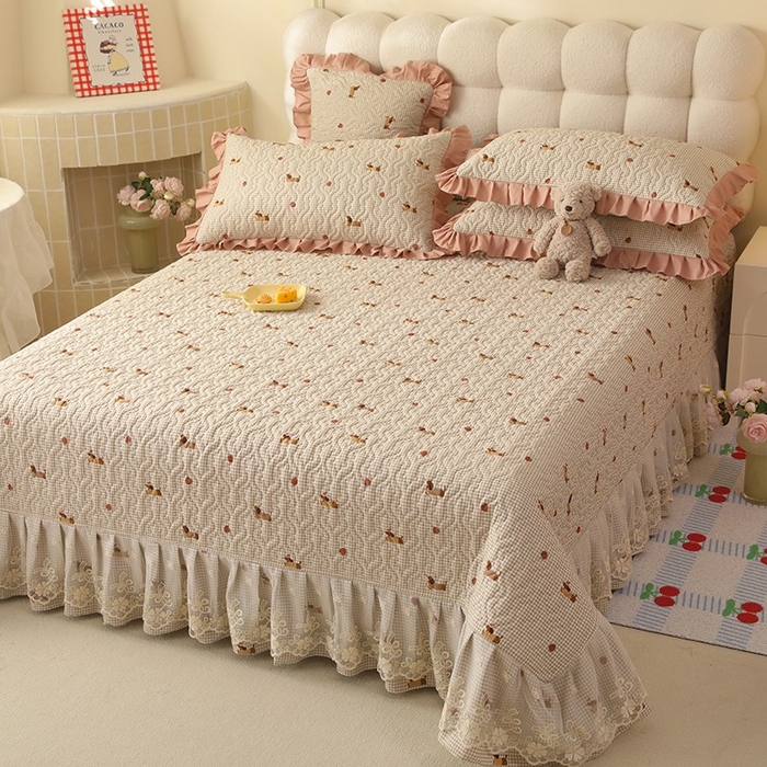 91家纺网 家纺一手货源 找家纺 美达家纺2025新款全棉蕾丝边单床盖 快乐追梦