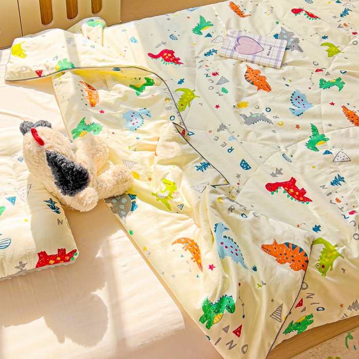 91家纺网 家纺一手货源 找家纺 十九色 2025新款全棉13372ins儿童夏被 小恐龙