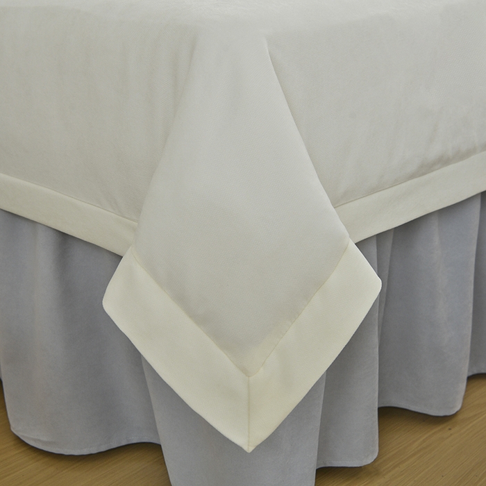 91家纺网 家纺一手货源 找家纺 不打烊家纺 2025新款贡棉美 容床罩印花款-花千城（支持logo定制）花千城米白色拼玉色