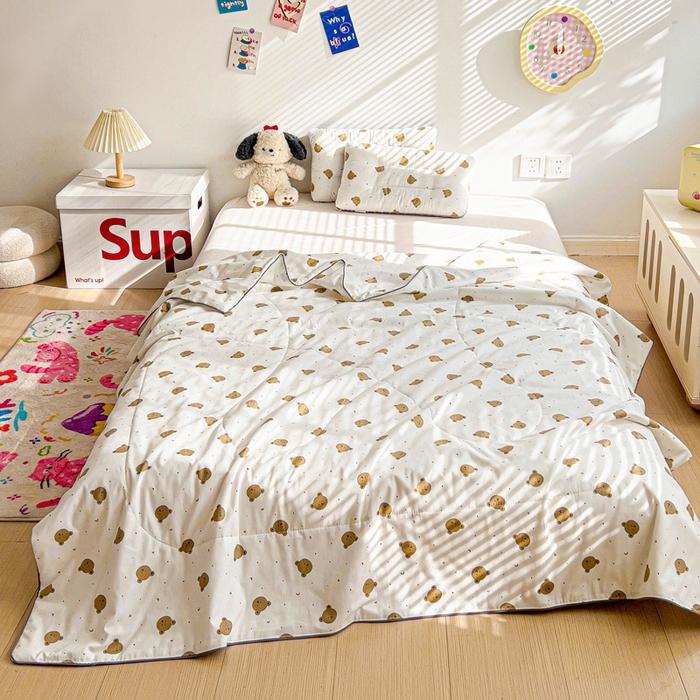 91家纺网 家纺一手货源 找家纺 十九色 2025新款全棉13372ins儿童夏被 熊宝宝