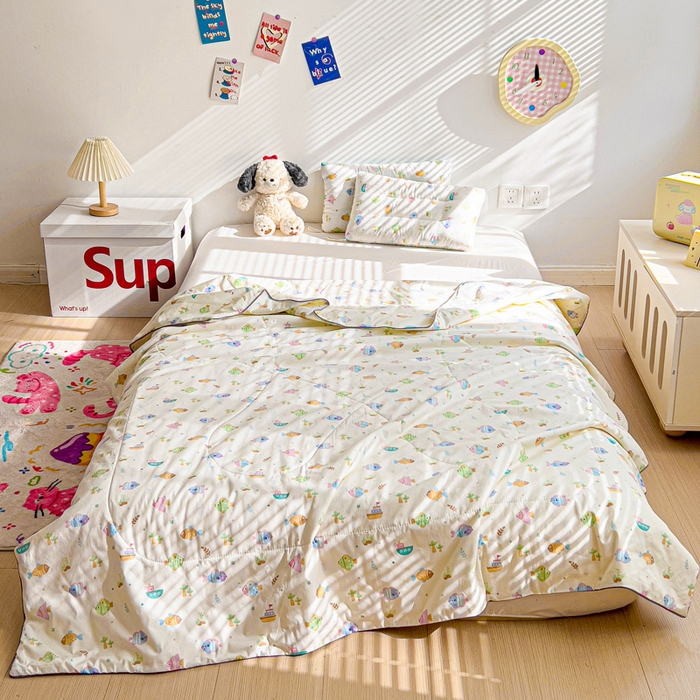 91家纺网 家纺一手货源 找家纺 十九色 2025新款全棉13372ins儿童夏被 好多鱼