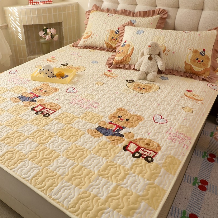 91家纺网 家纺一手货源 找家纺 美达家纺2025新款全棉夹棉床垫 黄油小熊