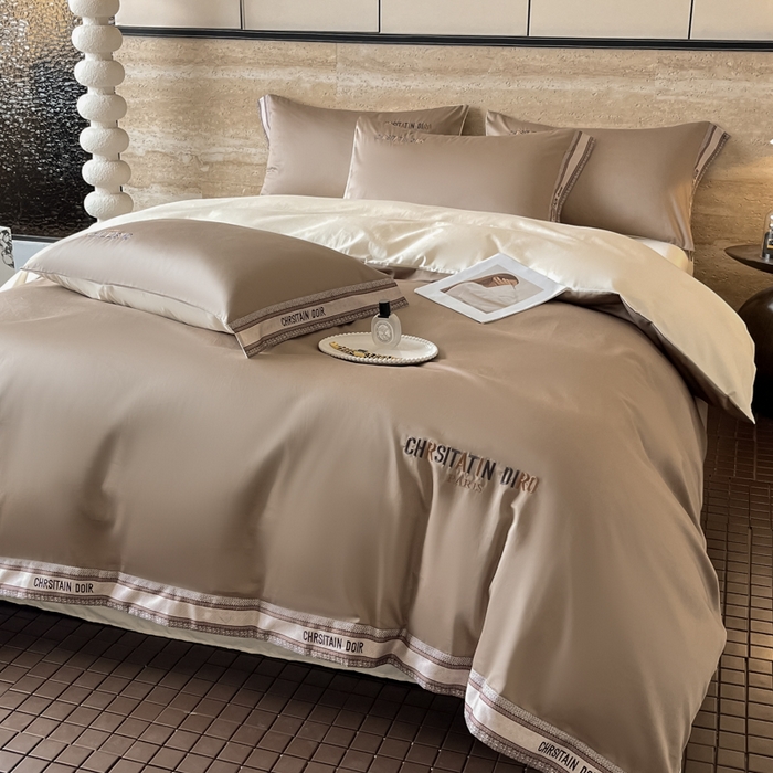 91家纺网 家纺一手货源 找家纺 瑞驰家纺 2025新款长绒棉绣花莱桉系列四件套 莱桉-驼褐