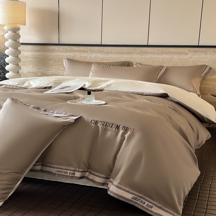 91家纺网 家纺一手货源 找家纺 瑞驰家纺 2025新款长绒棉绣花莱桉系列四件套 莱桉-驼褐