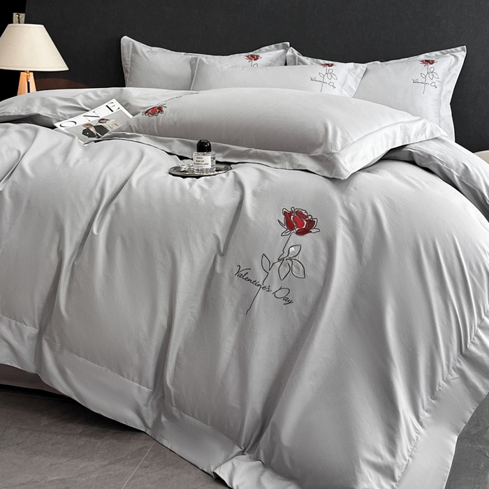 91家纺网 家纺一手货源 找家纺 新方向 2025新款全棉长绒棉刺绣四件套-梅琳娜 梅琳娜-爵士灰