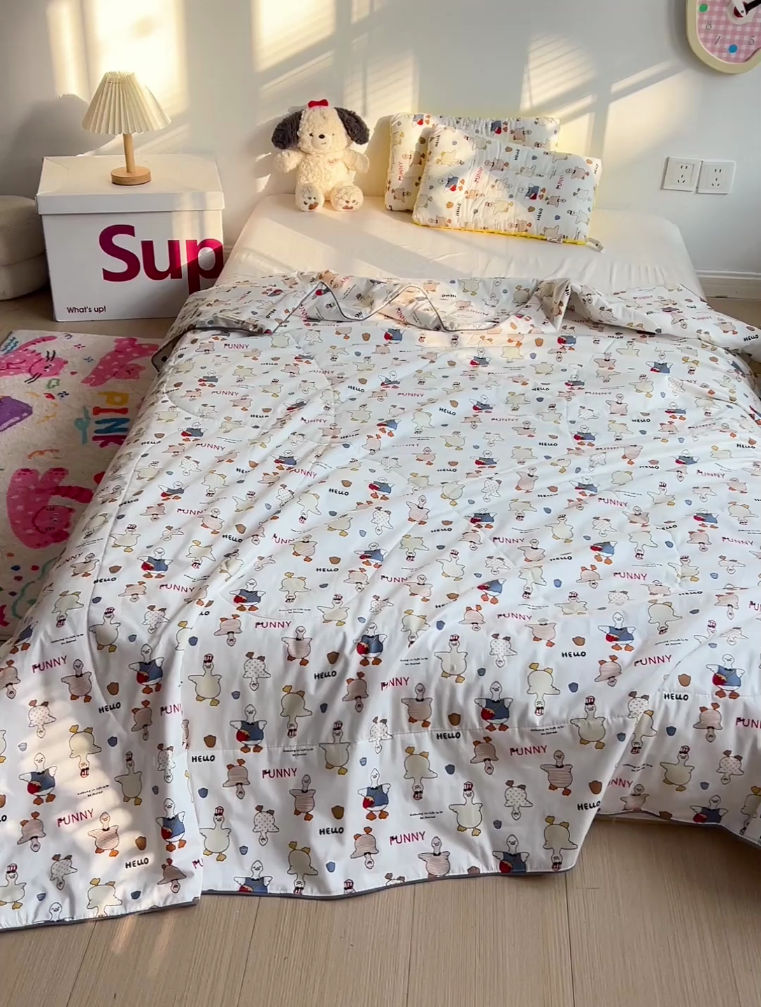 91家纺网 家纺一手货源 找家纺 十九色 2025新款全棉13372ins儿童夏被 你好鸭