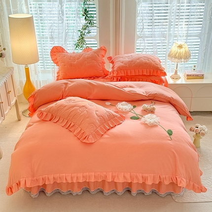 91家纺网 家纺一手货源 找家纺 芭比蔓家纺 2025新款夹棉床裙四件套-花海系列 花海系列-橙色