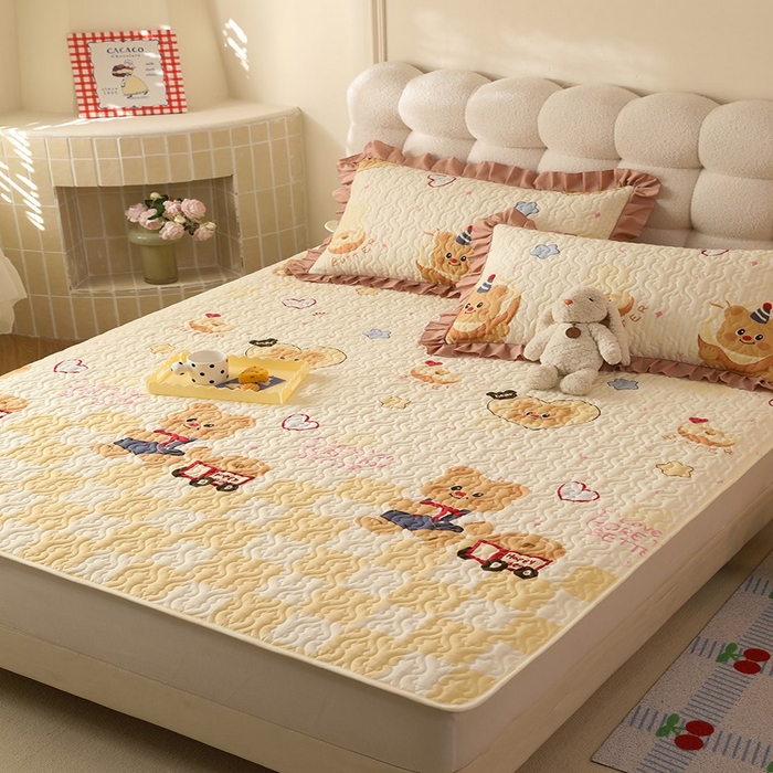 91家纺网 家纺一手货源 找家纺 美达家纺2025新款全棉夹棉床垫 黄油小熊