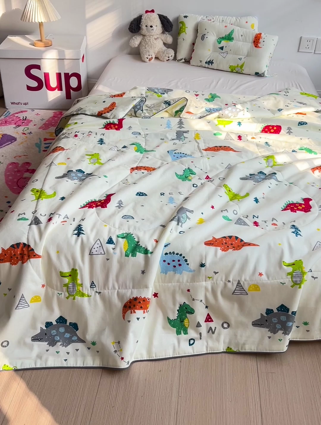 91家纺网 家纺一手货源 找家纺 十九色 2025新款全棉13372ins儿童夏被 小恐龙