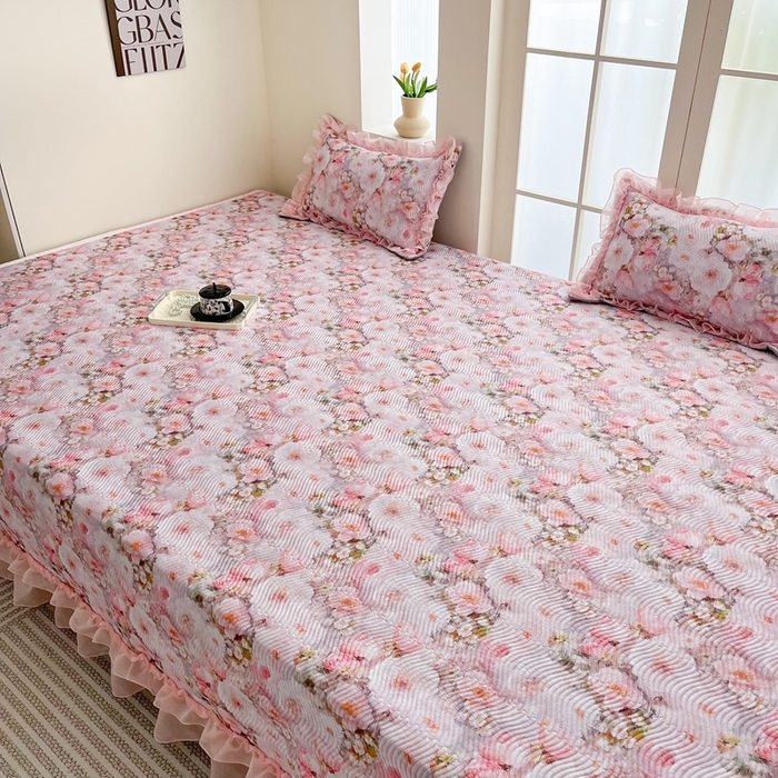 91家纺网 家纺一手货源 找家纺 手艺人家纺 2025新款精美蕾丝花边款夹棉绗缝炕盖榻榻米炕垫防滑炕垫炕盖榻榻米炕垫榻榻米垫床盖榻榻米炕盖炕垫KH01-KH27 KH01