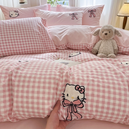 91家纺网 家纺一手货源 找家纺 （总）宇航家纺  2025新款云朵棉卡通毛巾绣四件套