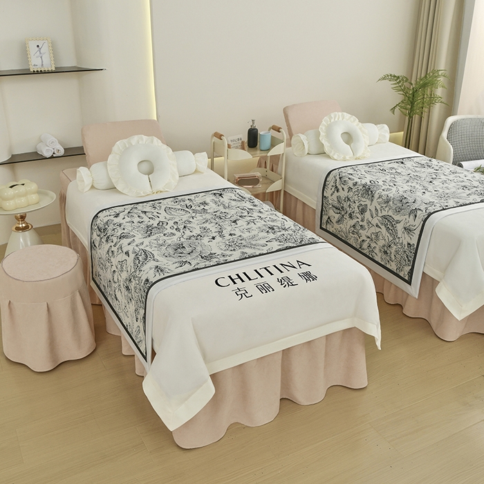 91家纺网 家纺一手货源 找家纺 不打烊家纺 2025新款贡棉美 容床罩印花款-花千城（支持logo定制） 花千城米白色拼卡其色