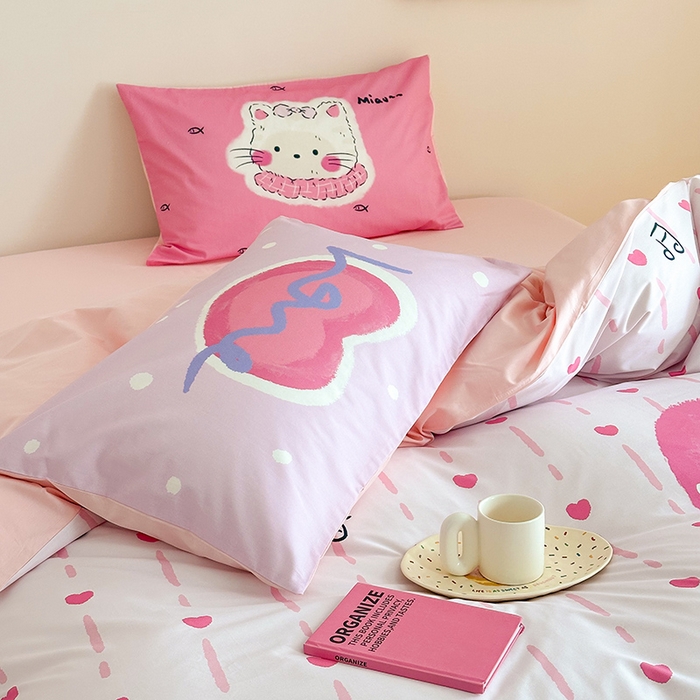 91家纺网 家纺一手货源 找家纺 典曼家纺 2025新款 AB版活性印花四件套 爱心猫