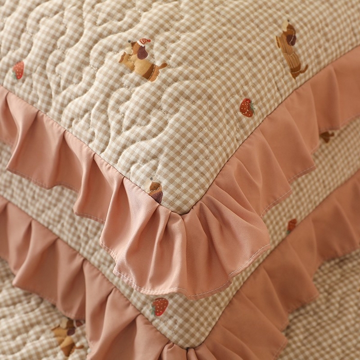 91家纺网 家纺一手货源 找家纺 美达家纺2025新款全棉蕾丝边单床盖 快乐追梦