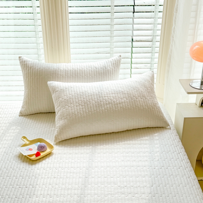 91家纺网 家纺一手货源 找家纺 花香四季2025全棉夹棉多功能床垫-床盖系列 奶白