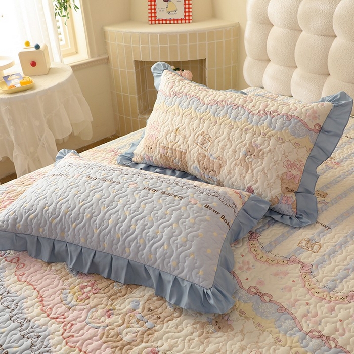 91家纺网 家纺一手货源 找家纺 美达家纺2025新款全棉蕾丝边单床盖 熊仔派对