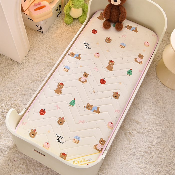 91家纺网 家纺一手货源 找家纺 嗨生活2025新款加厚A类针织面料乳胶床垫幼儿园儿童床垫 甜品小熊