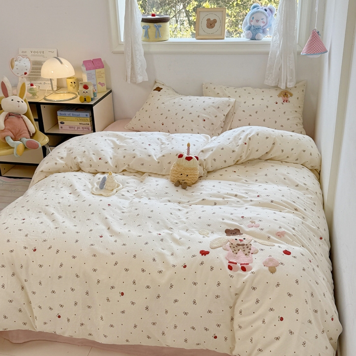 91家纺网 家纺一手货源 找家纺 澳萝拉2025春夏新款全棉纯棉双层纱毛巾绣四件套 樱桃兔