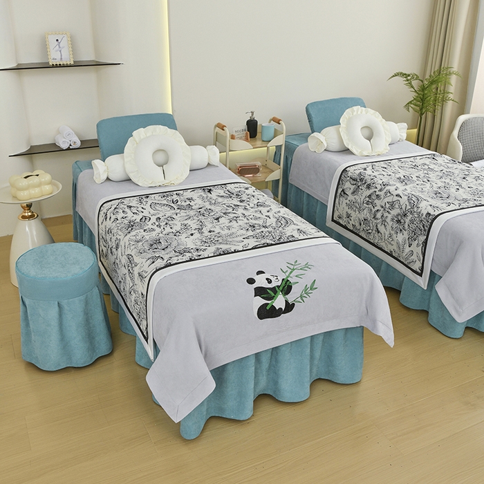 91家纺网 家纺一手货源 找家纺 不打烊家纺 2025新款贡缎绣花熊猫系列美容床罩 灰色拼绿色