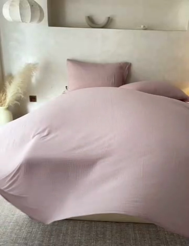 91家纺网 家纺一手货源 找家纺 蓝邻 2025新款全棉双层皱皱纱单品系列-单床单 木槿紫