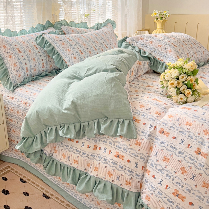 91家纺网 家纺一手货源 找家纺 纽缦家纺2025新款云感提花双层纱床盖韩版四件套 他和她的兔