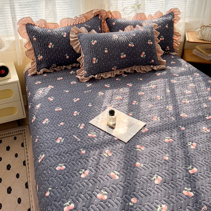 91家纺网 家纺一手货源 找家纺 （总）2025云感提花双层纱加厚夹棉绗缝床盖