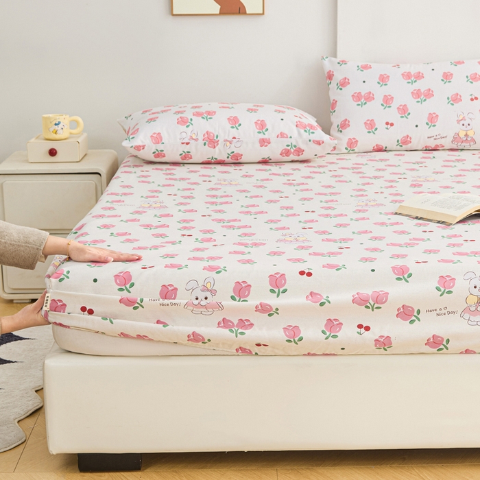 91家纺网 家纺一手货源 找家纺 首爱2025新款原棉老粗布床笠支持特殊规格定制 常年不断货 大批量供应  玫瑰小兔